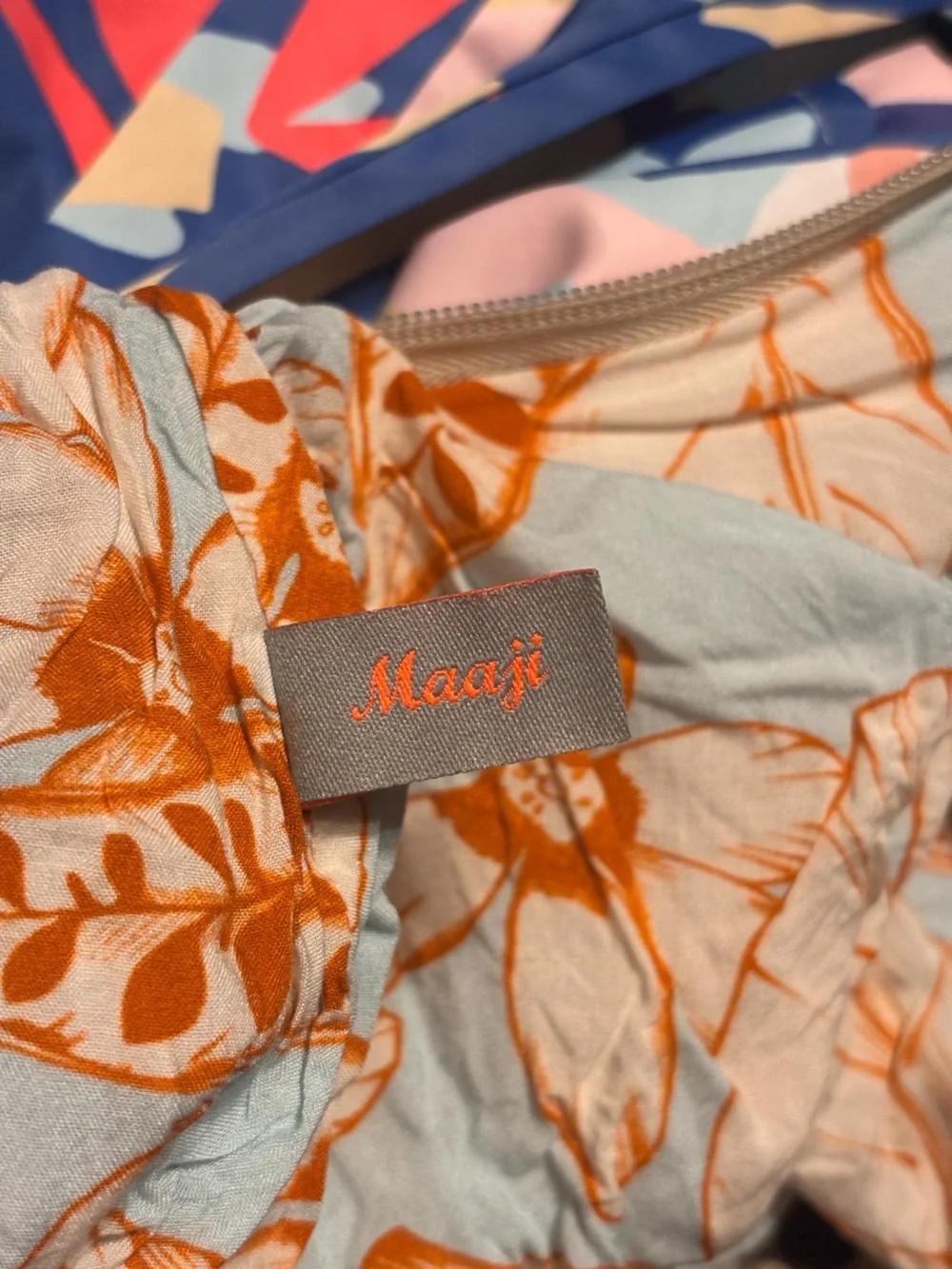 Maaji Zip Bag pool tote -flawed- **2 for 20**